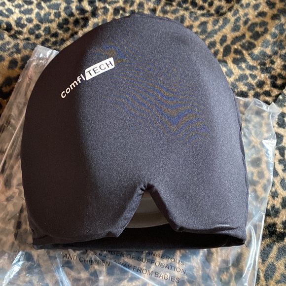 ComfiTech Cold Compression Headache Relief Hat - Picture 7 of 10